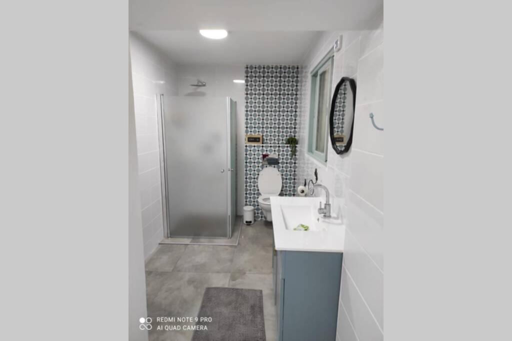 בית בלב הגולן Katzrin Exterior foto