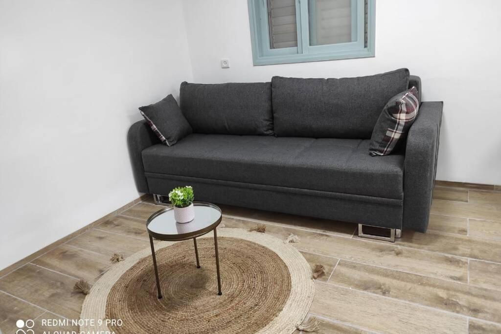 בית בלב הגולן Katzrin Exterior foto